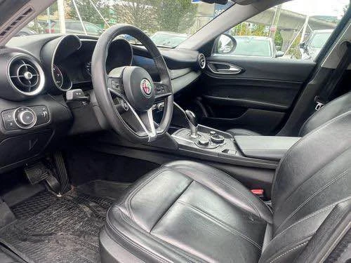 2017 Alfa Romeo Giulia - Image 11 of 14