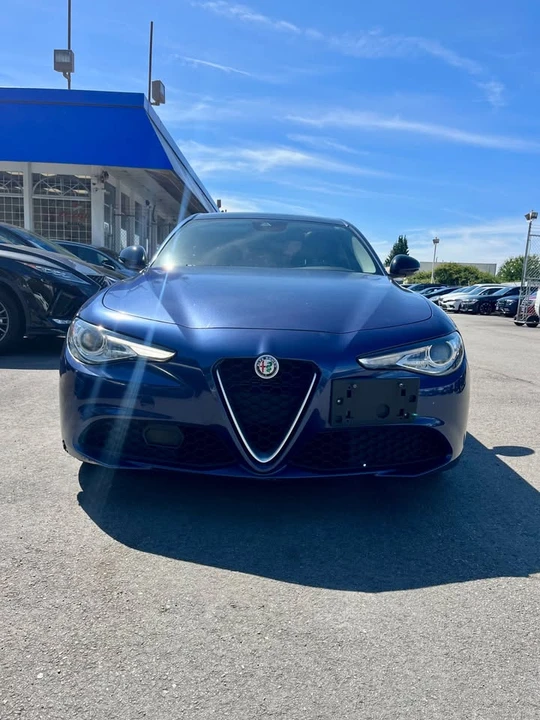 2017 Alfa Romeo Giulia - Image 4 of 17