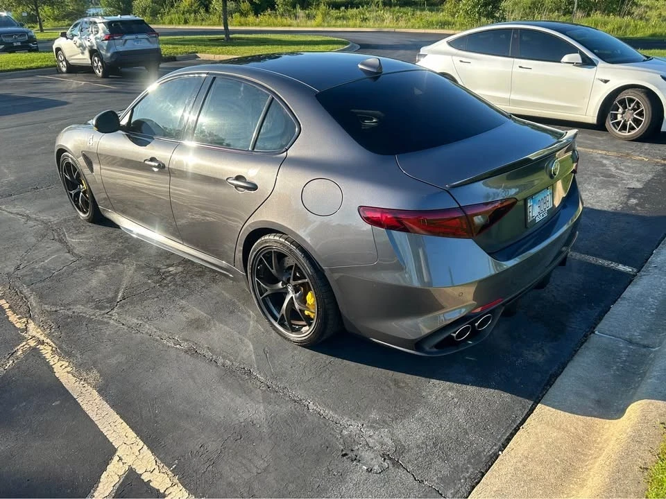 2017 Alfa Romeo Giulia Quadrifoglio - Image 4 of 31