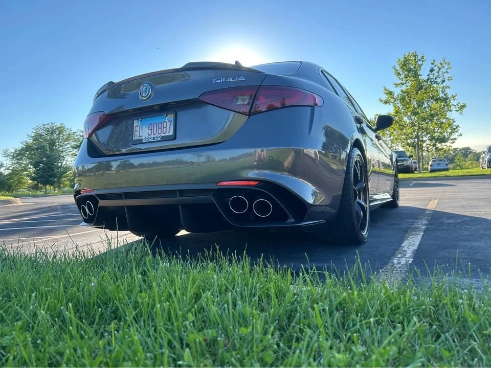 2017 Alfa Romeo Giulia Quadrifoglio - Image 5 of 31