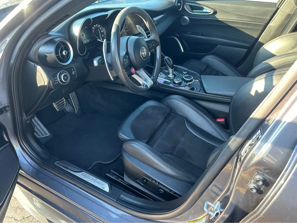 2017 Alfa Romeo Giulia Quadrifoglio - Image 15 of 31