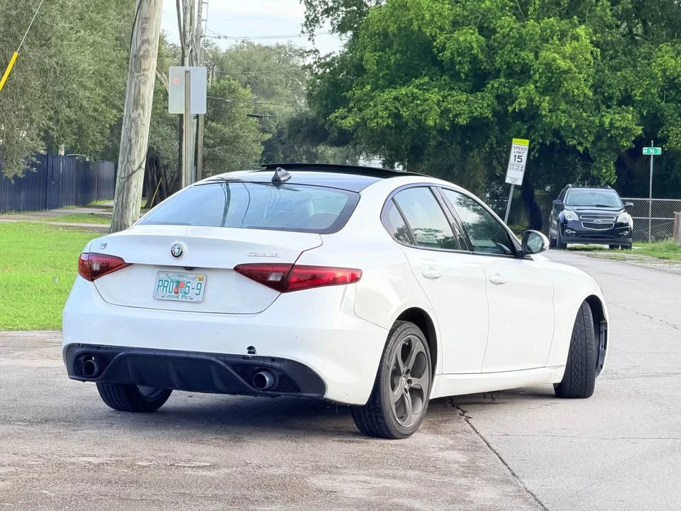 2017 Alfa Romeo Giulia Quadrifoglio - Image 10 of 14