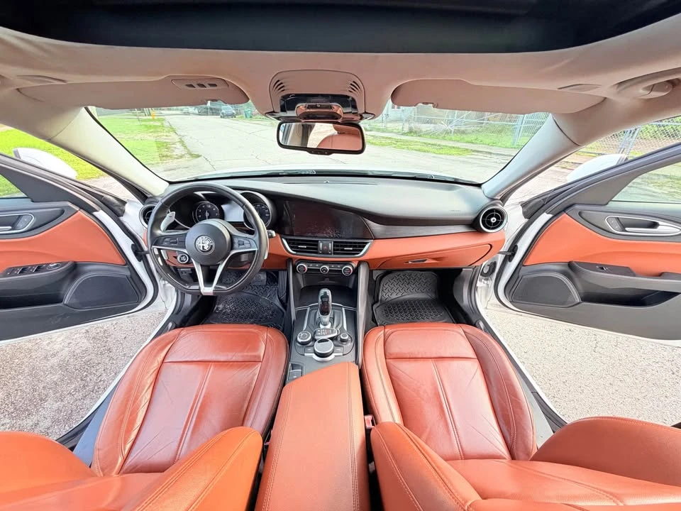2017 Alfa Romeo Giulia Quadrifoglio - Image 4 of 14