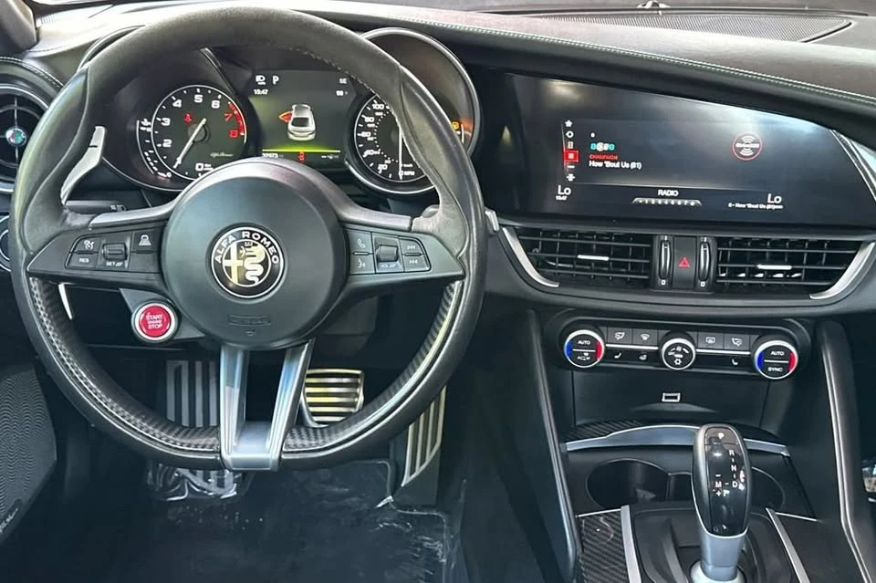 2017 Alfa Romeo Giulia Quadrifoglio - Image 13 of 19