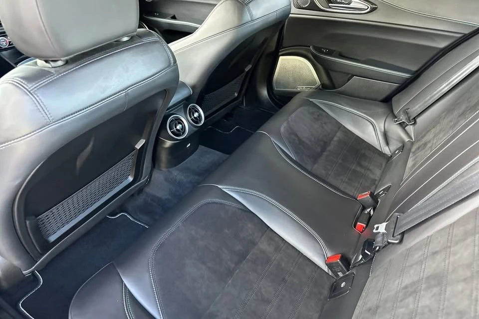 2017 Alfa Romeo Giulia Quadrifoglio - Image 11 of 19