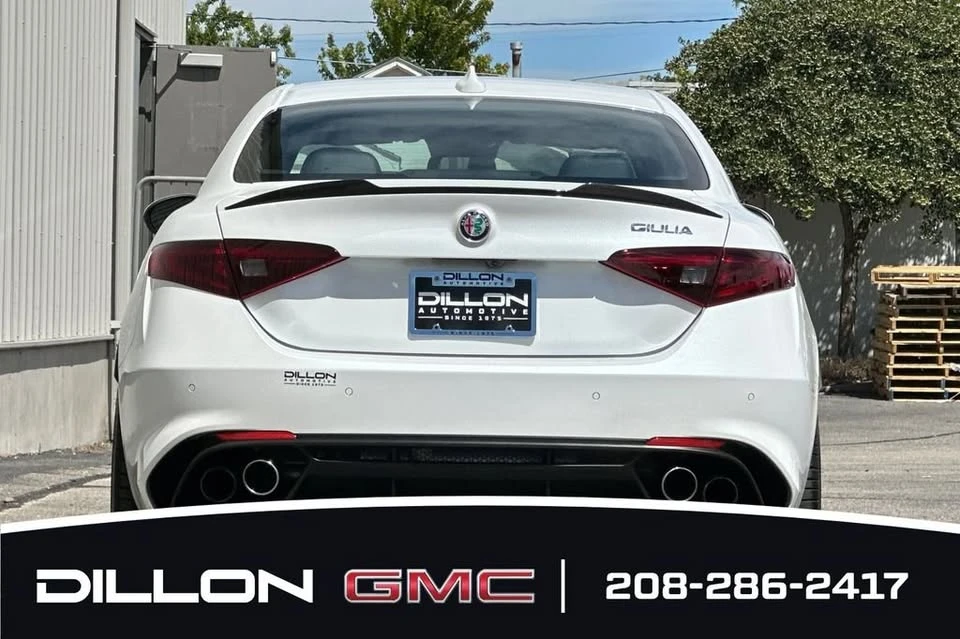 2017 Alfa Romeo Giulia Quadrifoglio - Image 5 of 14