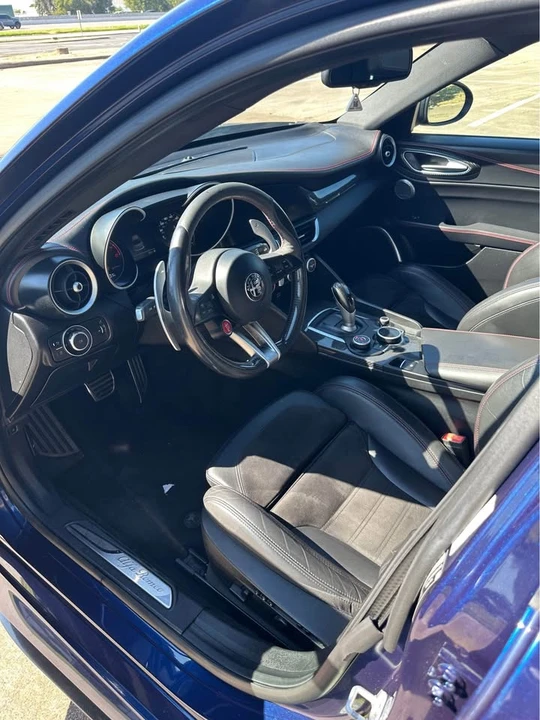 2017 Alfa Romeo Giulia Quadrifoglio - Image 6 of 9