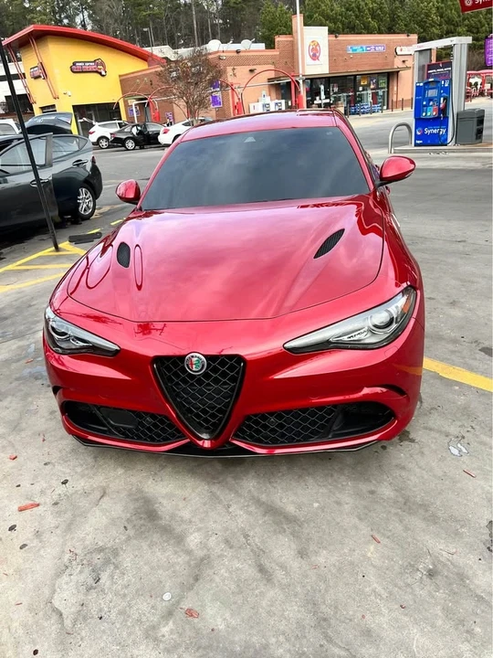 2017 Alfa Romeo Giulia Quadrifoglio - Image 6 of 7