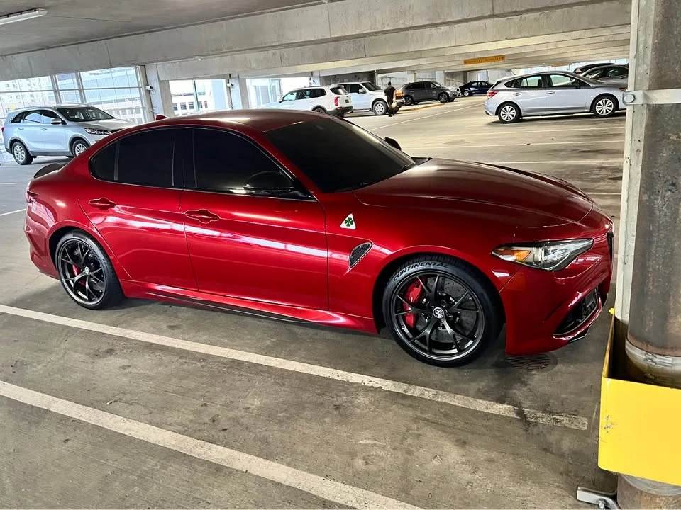 2017 Alfa Romeo Giulia Quadrifoglio - Image 4 of 7