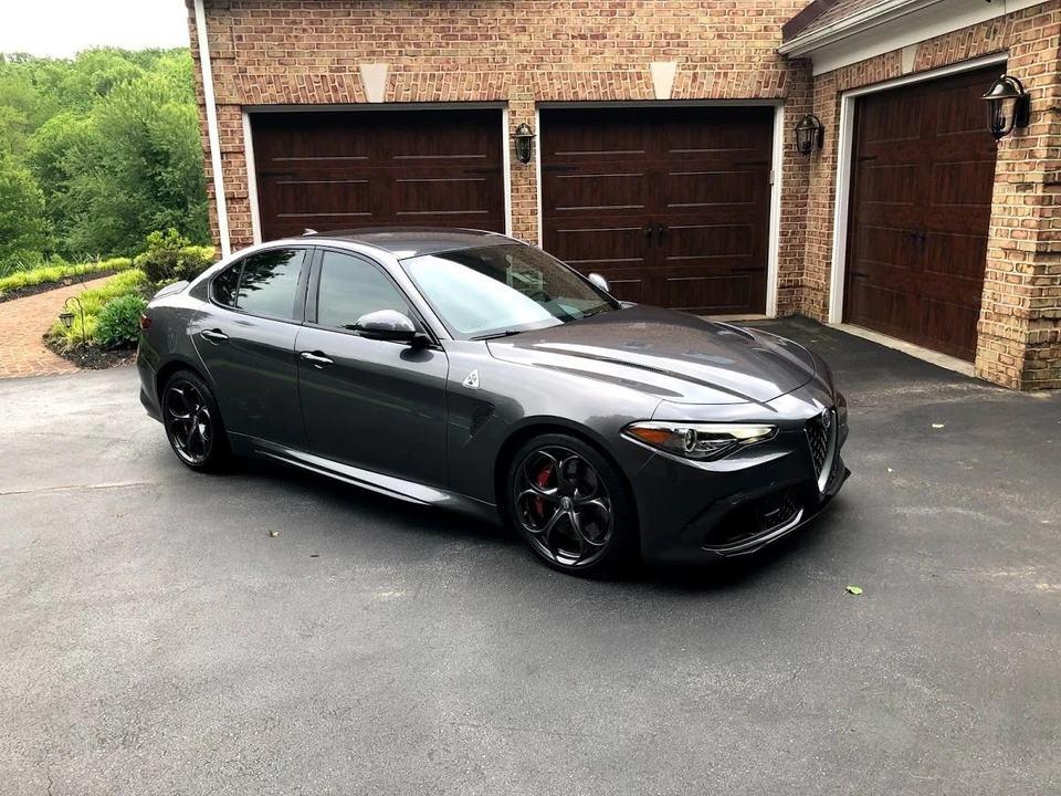 2017 Alfa Romeo Giulia Quadrifoglio - Image 3 of 18