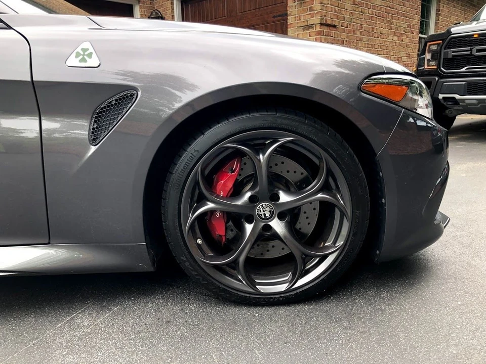 2017 Alfa Romeo Giulia Quadrifoglio - Image 7 of 18