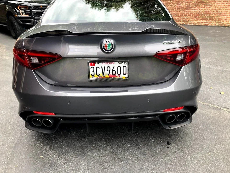2017 Alfa Romeo Giulia Quadrifoglio - Image 6 of 18