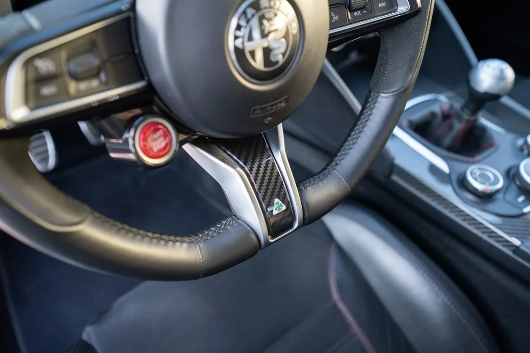 2017 Alfa Romeo Giulia Quadrifoglio - Image 16 of 31