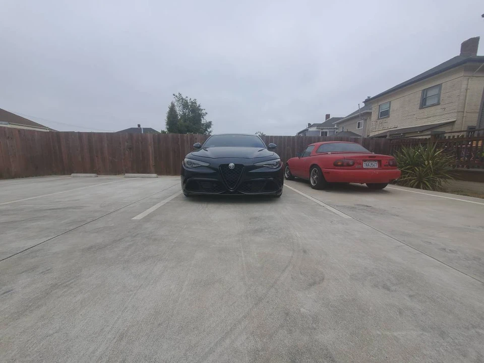 2017 Alfa Romeo Giulia Quadrifoglio - Image 3 of 6