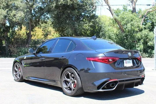 2017 Alfa Romeo Giulia Quadrifoglio
