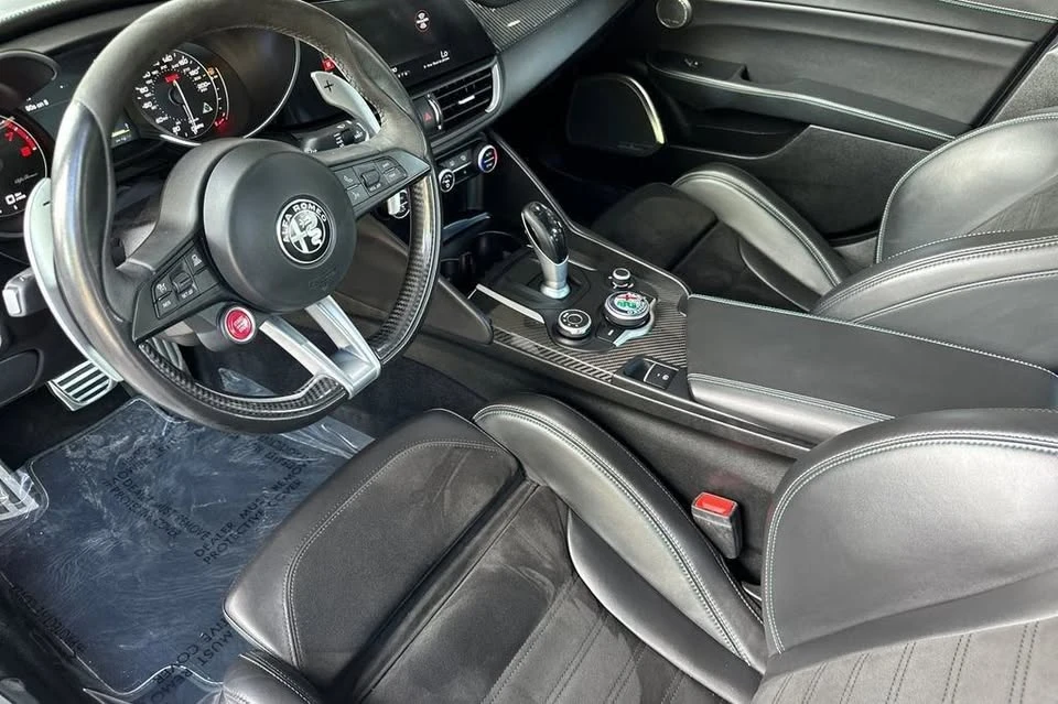2017 Alfa Romeo Giulia Quadrifoglio - Image 10 of 20