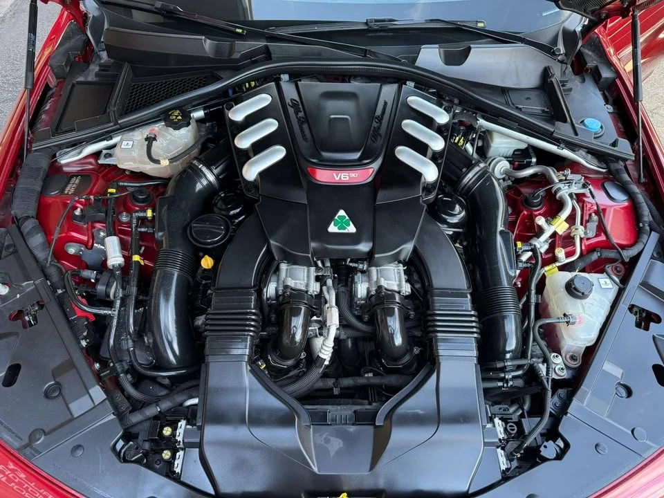 2017 Alfa Romeo Giulia Quadrifoglio - Image 19 of 20