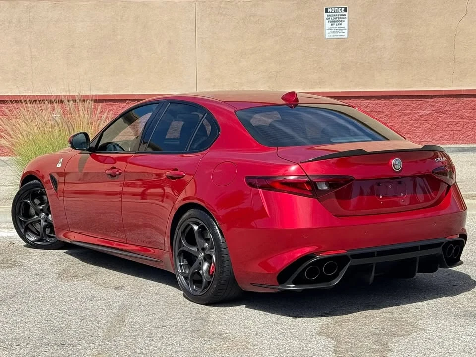 2017 Alfa Romeo Giulia Quadrifoglio - Image 5 of 20