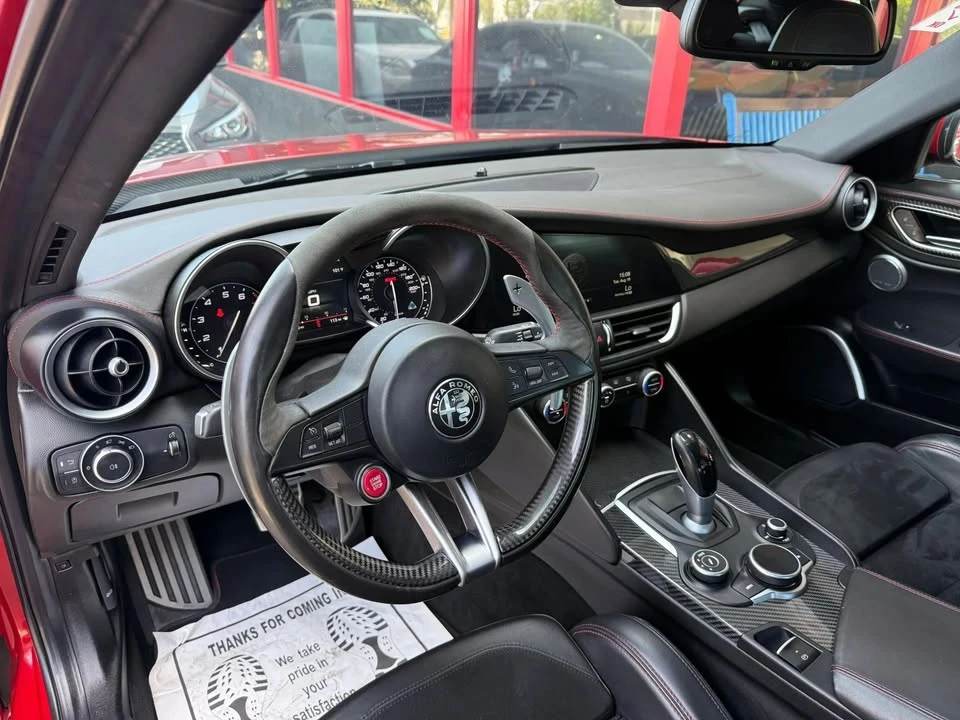 2017 Alfa Romeo Giulia Quadrifoglio - Image 10 of 20
