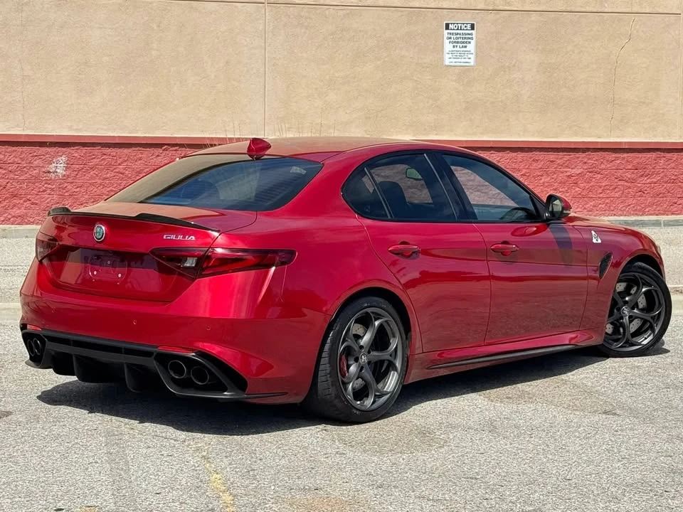 2017 Alfa Romeo Giulia Quadrifoglio - Image 7 of 20