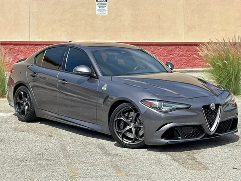 2017 Alfa Romeo Giulia Quadrifoglio