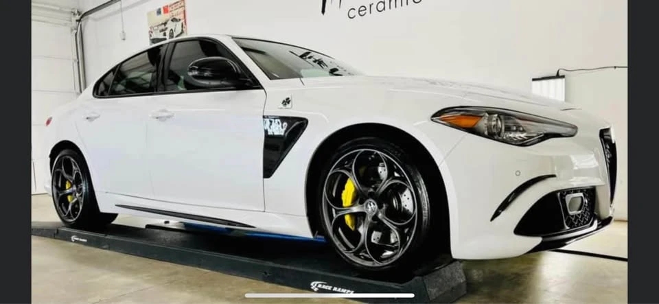 2017 Alfa Romeo Giulia Quadrifoglio - Image 8 of 14