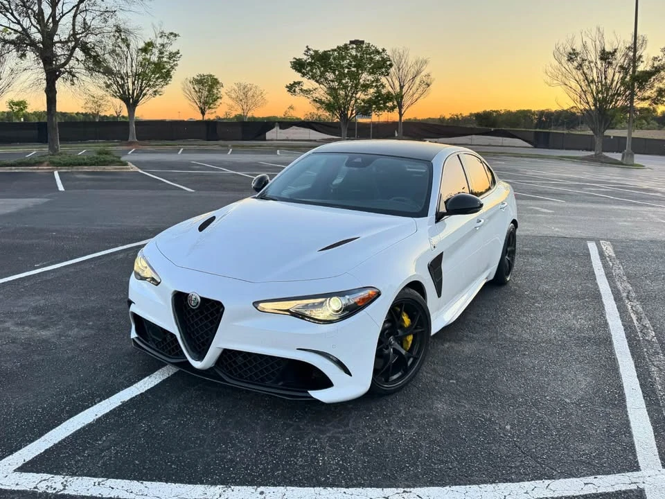 2017 Alfa Romeo Giulia Quadrifoglio - Image 4 of 14