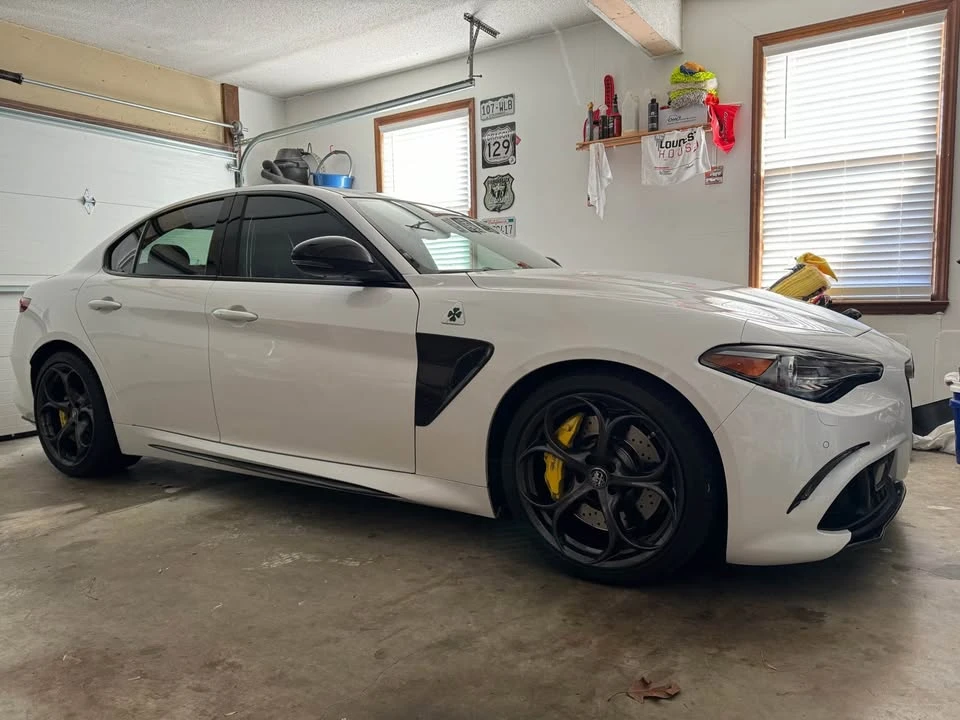 2017 Alfa Romeo Giulia Quadrifoglio - Image 7 of 14