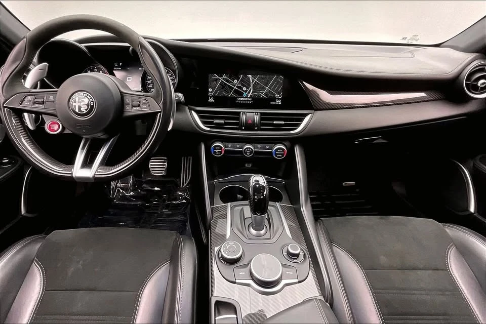 2017 Alfa Romeo Giulia Quadrifoglio - Image 6 of 20