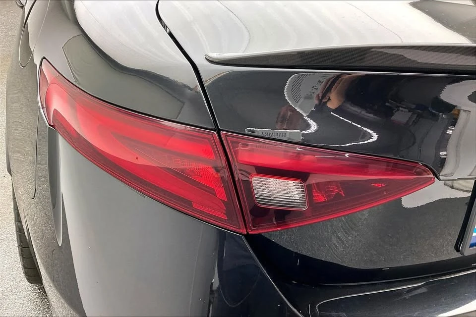 2017 Alfa Romeo Giulia Quadrifoglio - Image 19 of 20