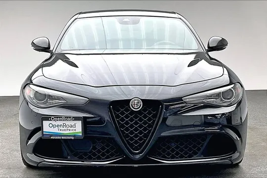 2017 Alfa Romeo Giulia Quadrifoglio