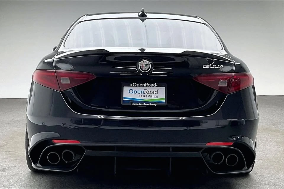 2017 Alfa Romeo Giulia Quadrifoglio - Image 5 of 20