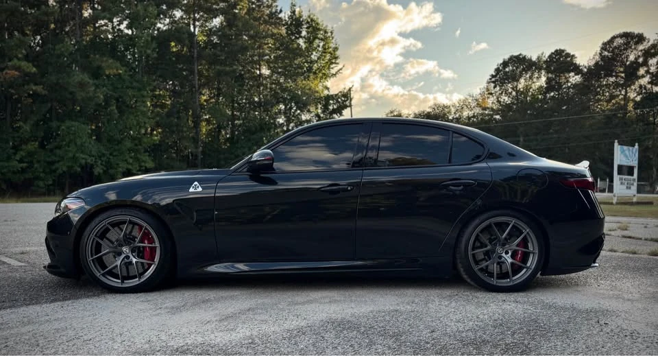 2017 Alfa Romeo Giulia Quadrifoglio - Image 4 of 20