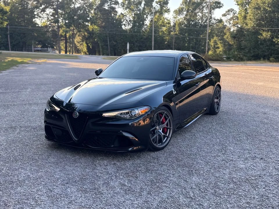 2017 Alfa Romeo Giulia Quadrifoglio - Image 2 of 20