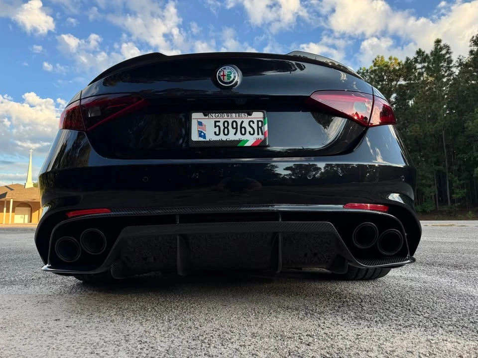 2017 Alfa Romeo Giulia Quadrifoglio - Image 7 of 20