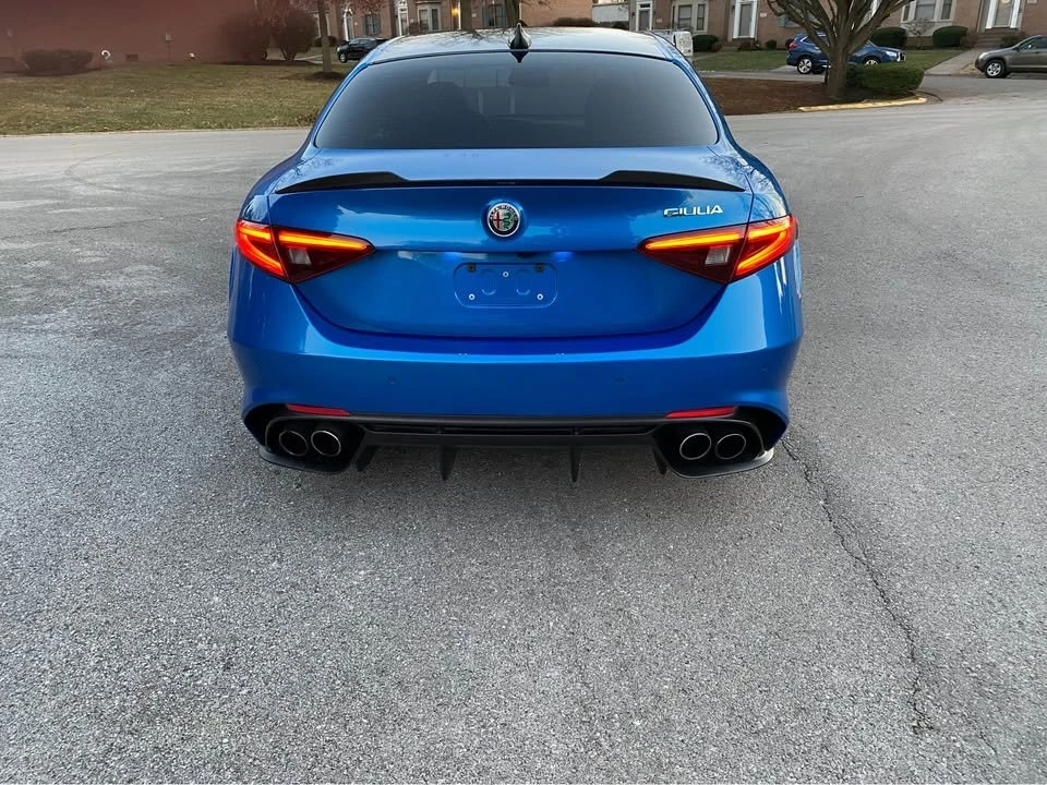 2017 Alfa Romeo Giulia Quadrifoglio - Image 7 of 8