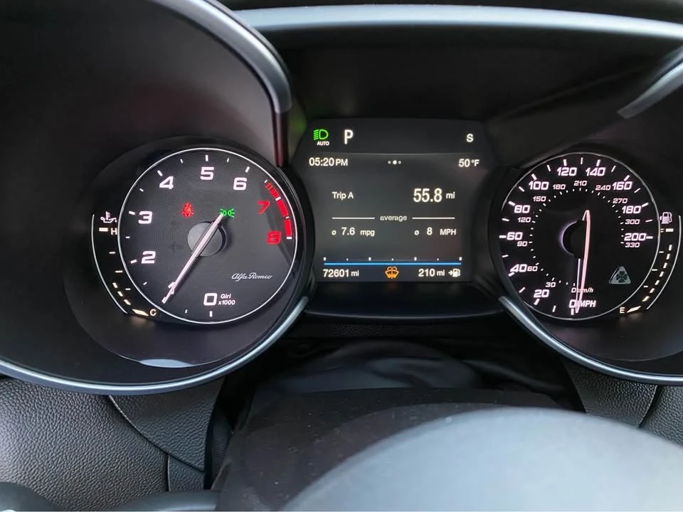 2017 Alfa Romeo Giulia Quadrifoglio - Image 8 of 8