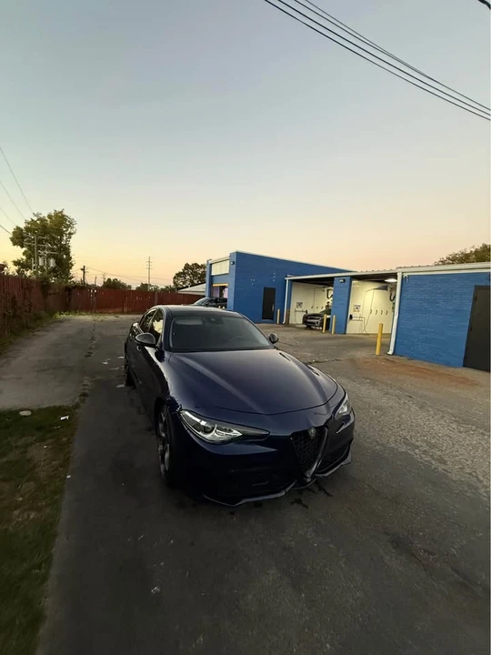 2017 Alfa Romeo Giulia Quadrifoglio - Image 2 of 3