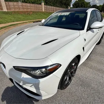 2017 Alfa Romeo Giulia Quadrifoglio