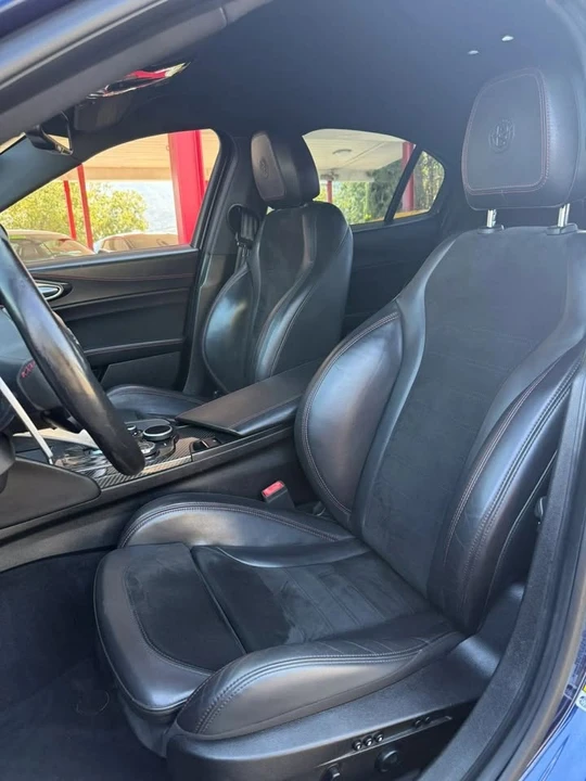2017 Alfa Romeo Giulia Quadrifoglio - Image 11 of 20