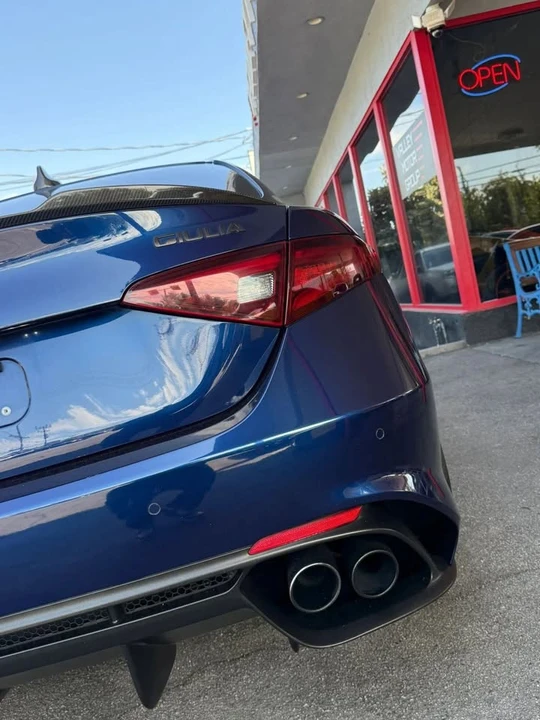 2017 Alfa Romeo Giulia Quadrifoglio - Image 20 of 20