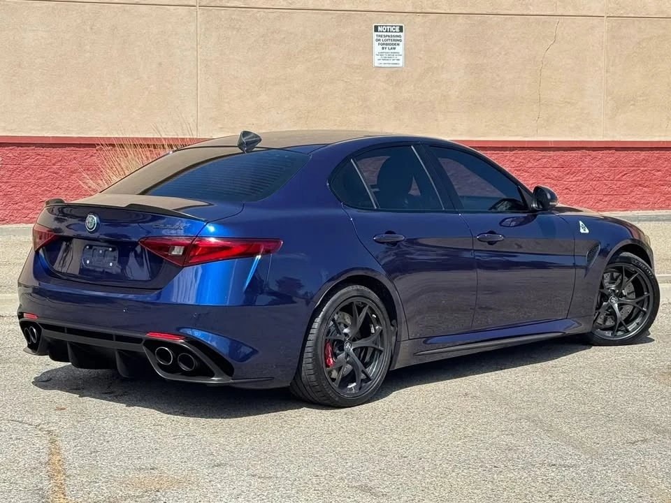 2017 Alfa Romeo Giulia Quadrifoglio - Image 7 of 20