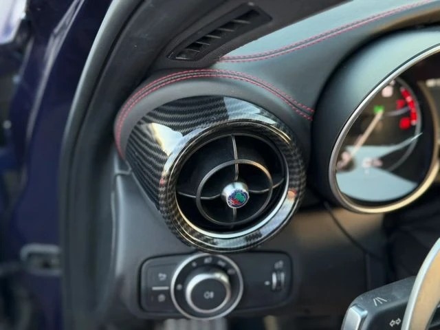 2017 Alfa Romeo Giulia Quadrifoglio - Image 23 of 31