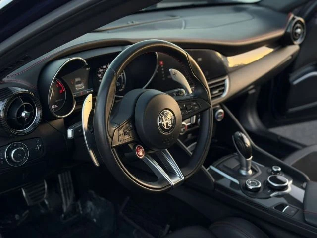 2017 Alfa Romeo Giulia Quadrifoglio - Image 22 of 31