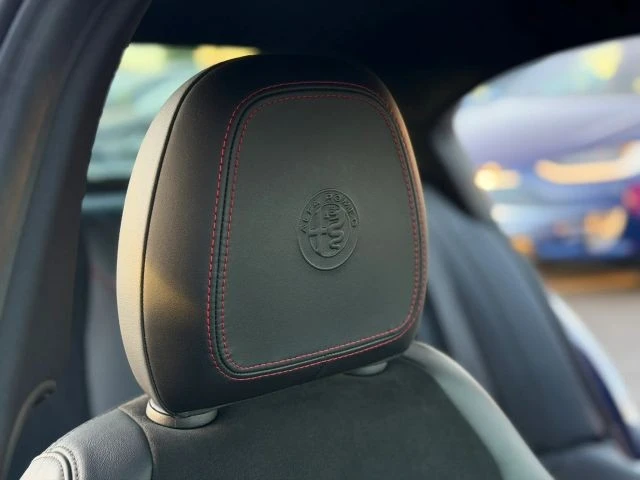 2017 Alfa Romeo Giulia Quadrifoglio - Image 18 of 31