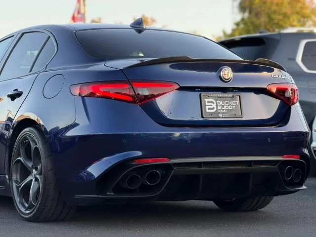 2017 Alfa Romeo Giulia Quadrifoglio - Image 11 of 31