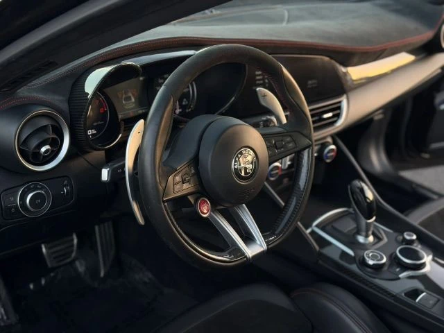 2017 Alfa Romeo Giulia Quadrifoglio - Image 26 of 31