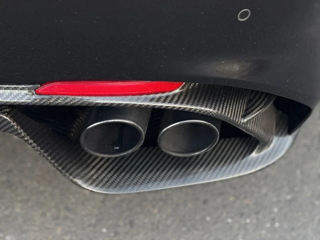 2017 Alfa Romeo Giulia Quadrifoglio - Image 16 of 31