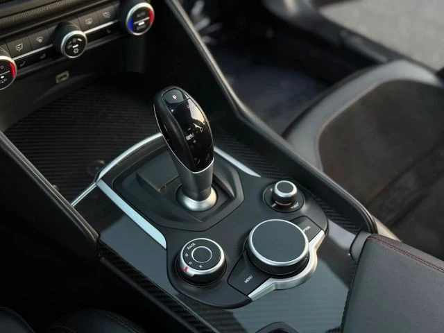 2017 Alfa Romeo Giulia Quadrifoglio - Image 30 of 31