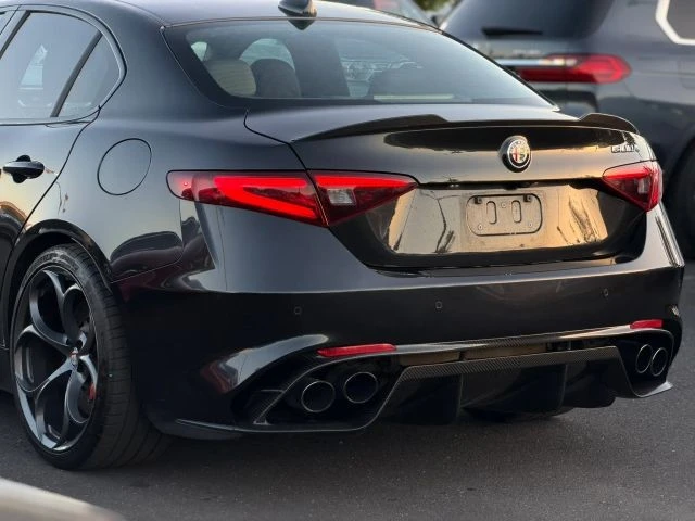 2017 Alfa Romeo Giulia Quadrifoglio - Image 14 of 31